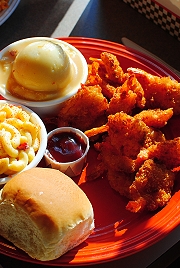 Chicken Coop Restaurants Serves Fresh, Wholesome Meals the Whole Family Will Enjoy!